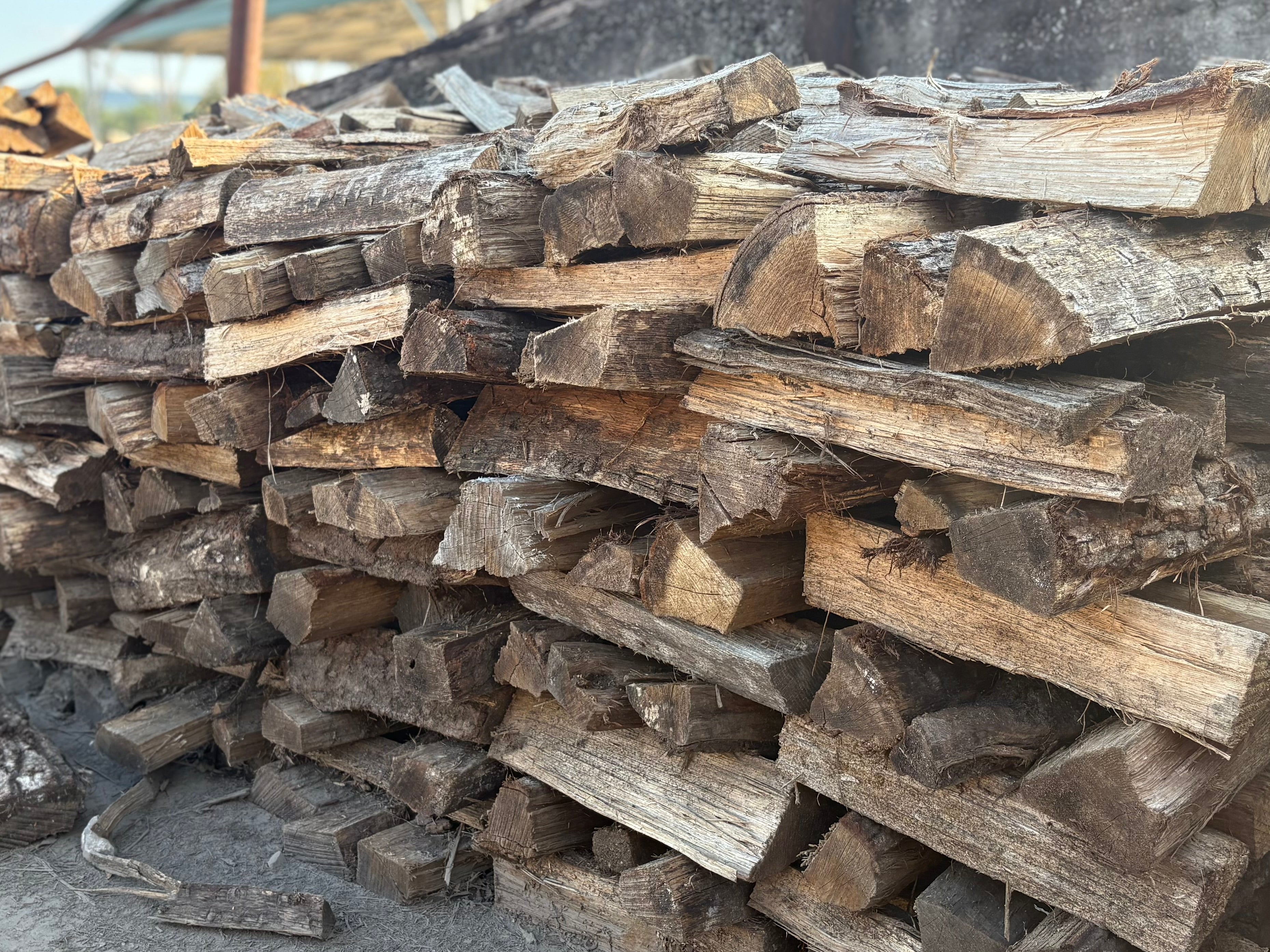 Seasoned Hardwood Mixed Firewood - Delivery or Pickup